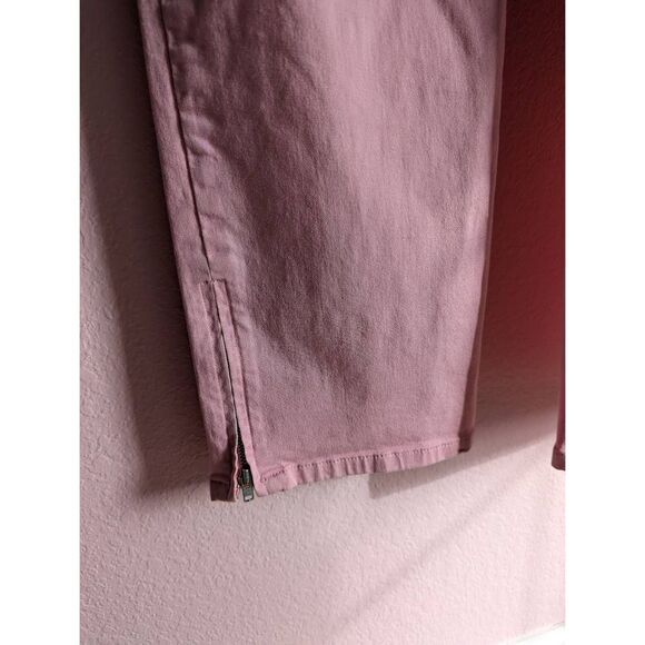 Lauren Jeans Co. Size 8, pink jeans with zipper at ankles - Picture 3 of 6